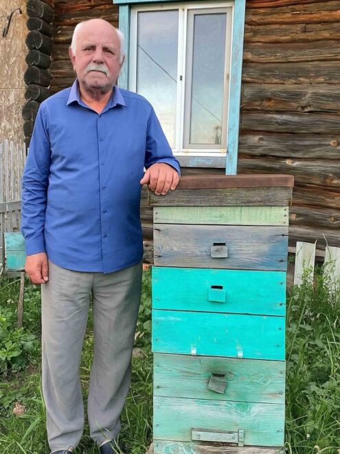 Пчеловод Сергей Коновалов надеется на богатый медосбор