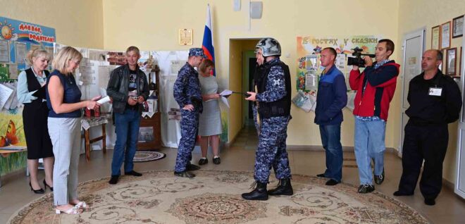 В тренировке по антитеррористической безопасности участвовали представители полиции, Росгвардии, МЧС