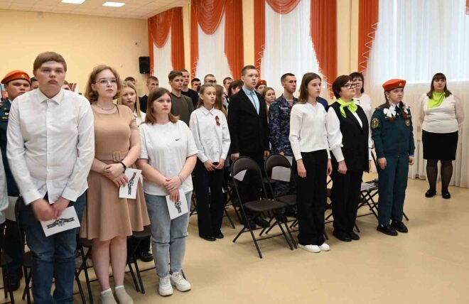 Участники акции «Наши семейные книги памяти» чтут подвиг родственников-фронтовиков